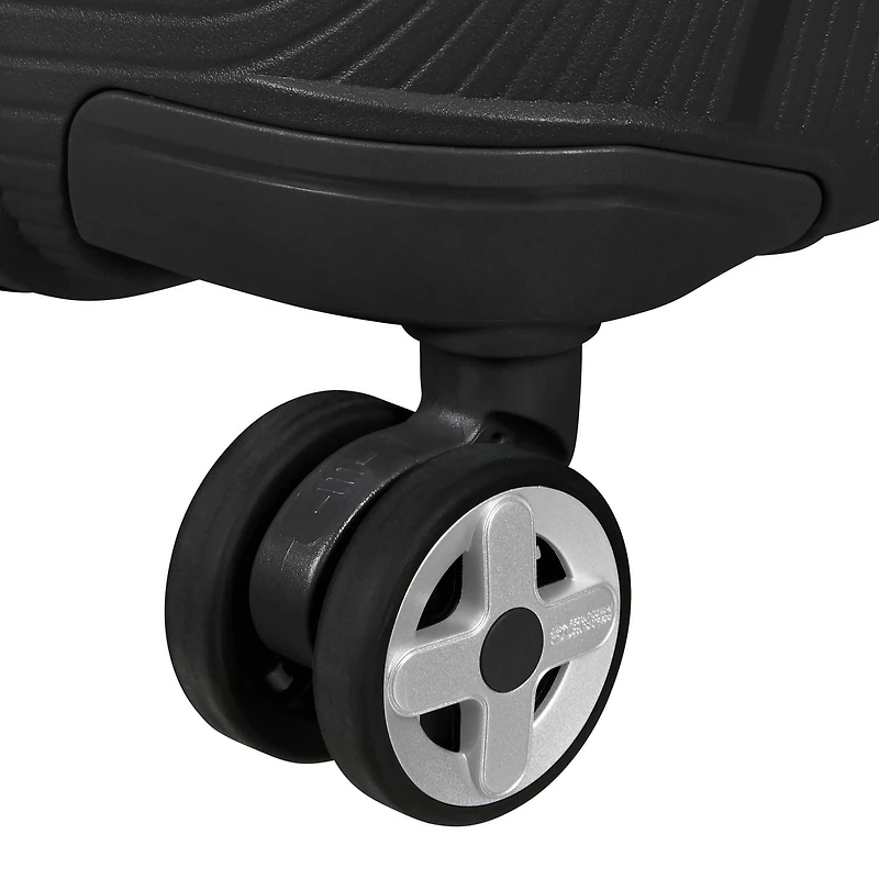 American Tourister Starvibe Spinner Medium