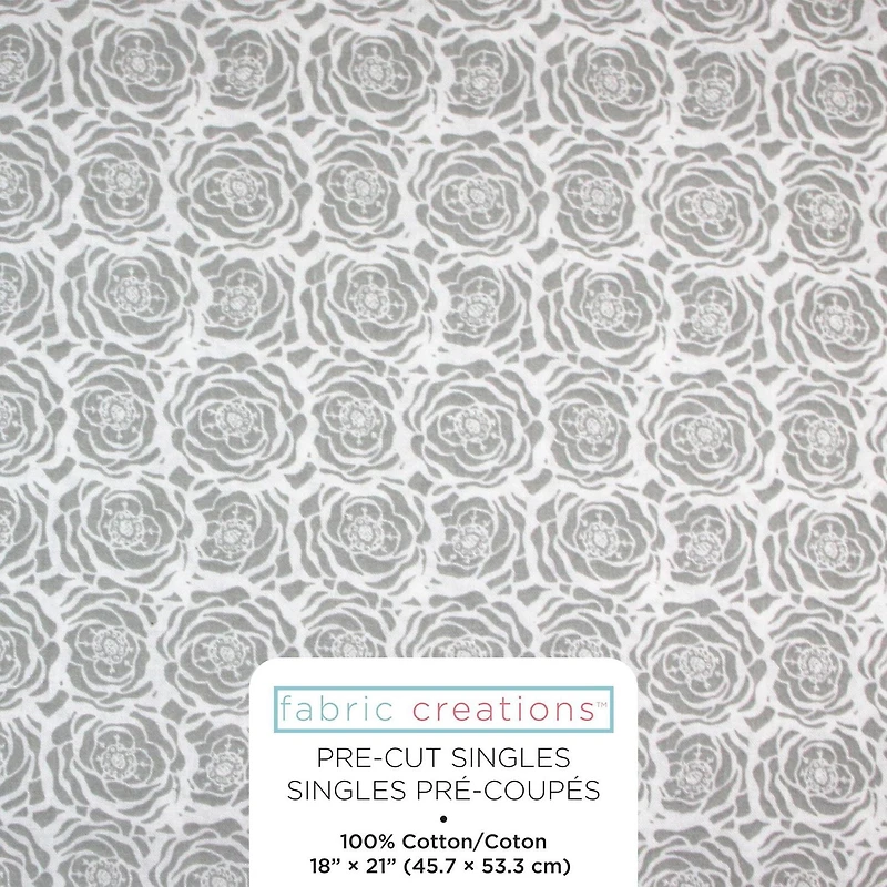 Tissu pré-coupé Fat Quarter de Fabric Creations à motif de roses gris - 18" x 21" / 45cm x 53cm 18" x 21" / 45cm x 53cm
