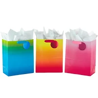 Paquet de 3 grands sacs-cadeaux de 13 po et de papier de soie Hallmark (Dégradé multicolore) – Pour les fêtes, l'Halloween, les showers de bébé, les fêtes prénuptiales