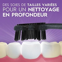 Brosses à dents au charbon Oral-B Thérapie blanchissante, souple 2 unités