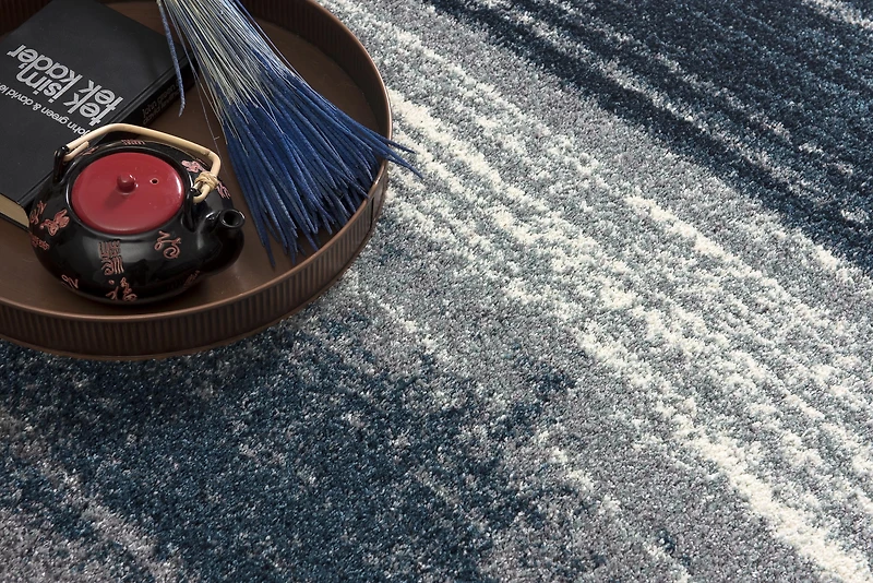 Tapis d'intérieur scandinave Rug Branch Nova 2' x 5' (taille exacte : 2'3" 5'), bleu et blanc, contemporain - Entrée, couloir, salle de bain cuisine