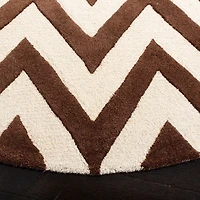 Safavieh Cambridge Kaitlyn Zig Zag Stripes Area Rug