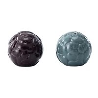 Hometrends Figural Ceramic Salt & Pepper Shaker, 2 pack