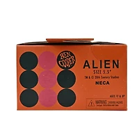 NECA Aliens : Figurine articulée Xénomorphe déguisé (Ben Cooper) avec sac de bonbons (15 cm)