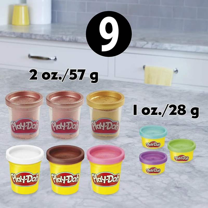 Play-Doh Gold Collection Gold Star Baker Playset, Kids Toys, Boys and Girls Arts and Crafts, 3 years and up