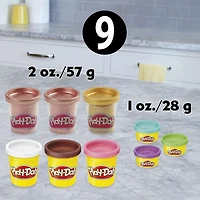 Play-Doh Gold Collection Gold Star Baker Playset, Kids Toys, Boys and Girls Arts and Crafts, 3 years and up
