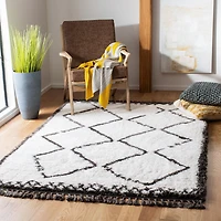SAFAVIEH Carmella Stars Tapis Géométrique Shag