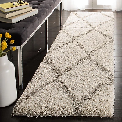 SAFAVIEH Hudson Adella Tapis Géométrique Diamants Shag