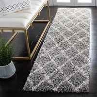 Safavieh Venus Quincy Geometric Trellis Shag Area Rug