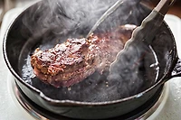 Mainstays 10.5" Round Non-Stick Pre-Seasoned Cast Iron Skillet, Black, Hand Wash Only