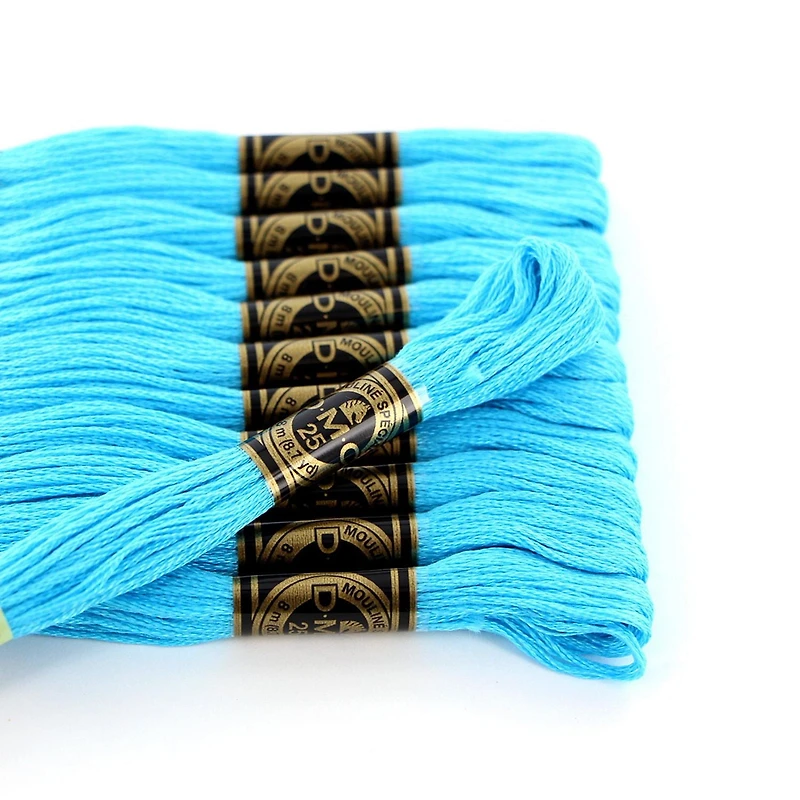 DMC Coton à broder 6 brins 8m bleu