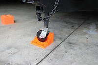Lynx Chock R Dock 00030