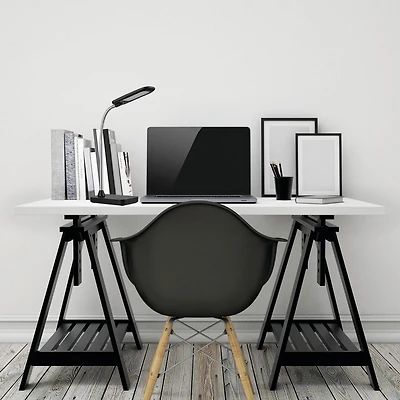 Lampe de bureau en métal à ampoule DEL intégrée, col de cygne en chrome, 5 watts, 260 lumens