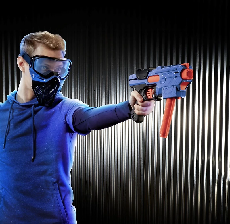 Blaster Nerf Rival Finisher XX-700, chargeur à remplissage rapide, mécanisme à ressort, 7 billes en mousse Nerf Rival officielles, équipe bleue