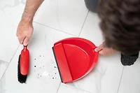 Ensemble Porte-Poussière Vileda - Brosse à Récurer, Format Compact Poignée douce ergonomique