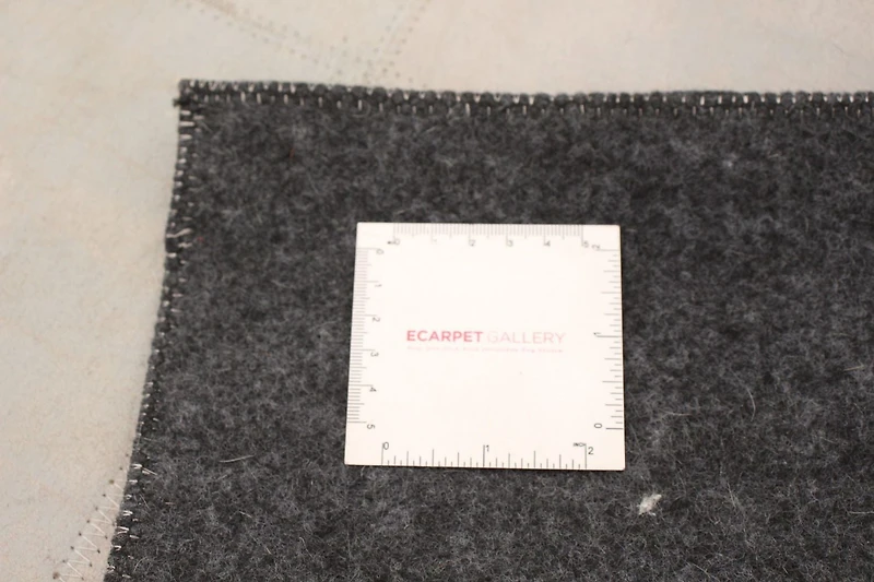 ECARPETGALLERY 3'9" x 5'9" Contemporary Cowhide Patchwork Handmade Area Rug for Living Room, Dining Room and Bedroom in Grey