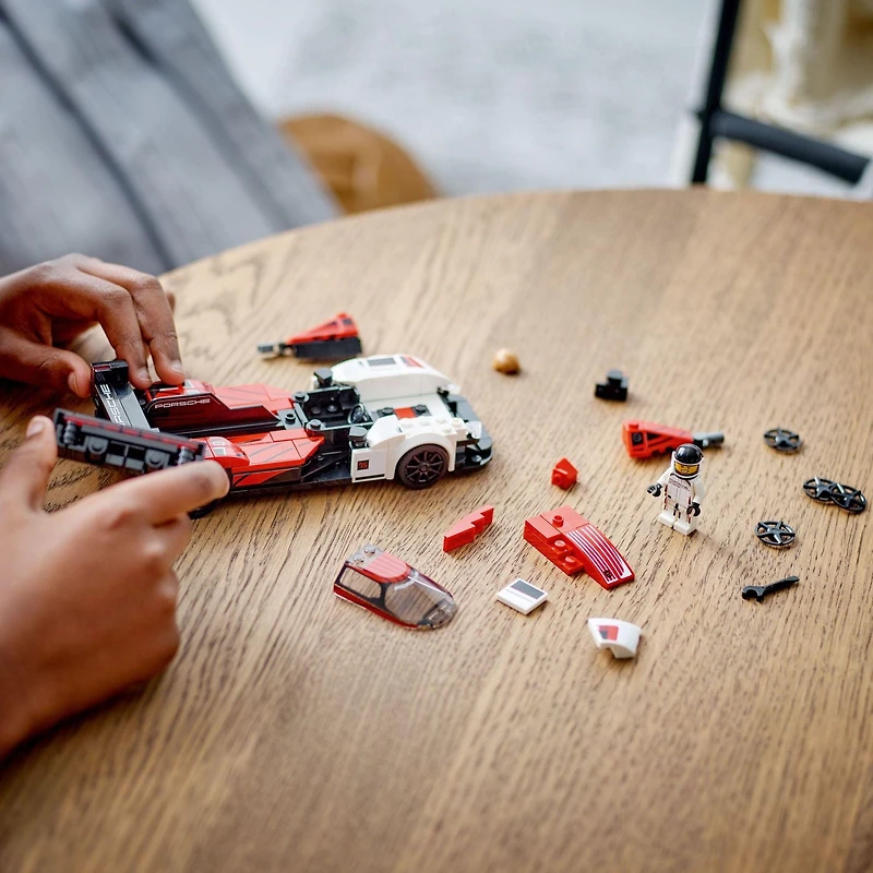 LEGO Speed Champions Porsche 963 76916 Ensemble de construction (280 pièces) Comprend 280 pièces, 9+ ans