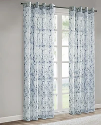 Jolie, panneau de rideau à oeillets diaphane avec imprimé botanique 52" x 84", indigo