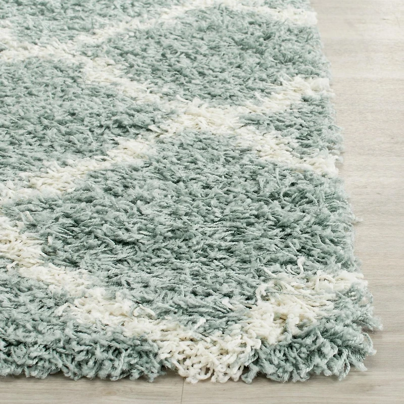 Safavieh Dallas Logan Geometric Shag Area Rug