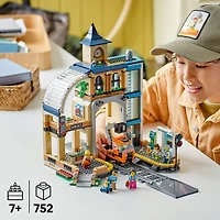 LEGO City La Gare Centrale, Ensemble pour les Amateurs de Jouets de Construction 60469