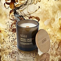 Art Wick 13.05oz Smokey Incense Cire de soja mélangée bougie parfumée, 1 mèche de bois · 13oz<br>· 370g<br>· 1 paquet