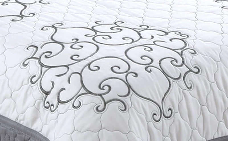 Couvre-lit brodé Marina Decoration, couvre-lit ultra doux et uni, parure de lit d'été avec taie d'oreiller matelassée, motif mandala argenté