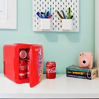 Coca-Cola Mini réfrigérateur portable 4 L, mini refroidisseur/réchauffeur 6 canettes pour les voyages, le bureau et la maison - Rouge
