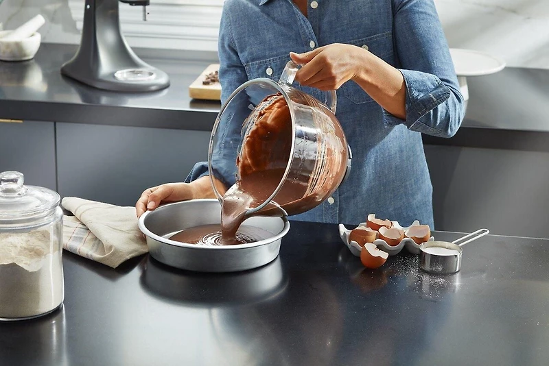 KitchenAid® Bol À Mélanger En Verre De 5 Pintes Avec Marques Graduées Et Couvercle Pour Batteur Sur Socle À Tête Inclinable