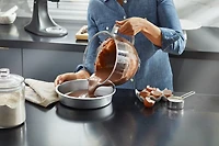 KitchenAid® Bol À Mélanger En Verre De 5 Pintes Avec Marques Graduées Et Couvercle Pour Batteur Sur Socle À Tête Inclinable