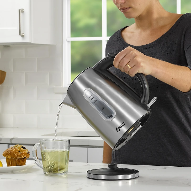 Bouilloire électrique Oster, en acier inoxydable 1 unité