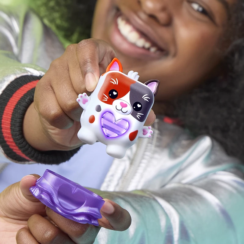 Hasbro Nano-mals Purrnelope la chatte tricolore, compagnon électronique