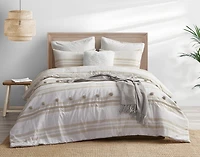 Ensemble d’édredon rayé à pompons de Beco Home