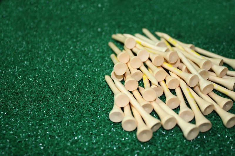 Tour Mission 2 1/8'' (53 mm) Wooden Golf Tees