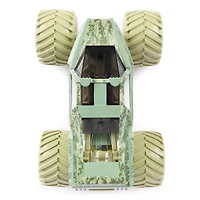 Monster Jam, Official Soldier Fortune Monster Truck, Collector Die-Cast Vehicle, 1:24 Scale, Kids Toys for Boys and Girls Ages 3 and up