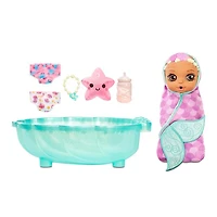 Sirène surprise BABY born Surprise – Poupée avec serviette violette et 20+ surprises