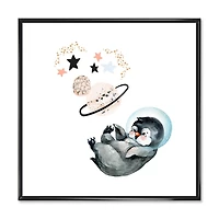 Designart Petit Pingouin avec des étoiles et des planètes I ART MURAL À CADRE FLOTTÉ