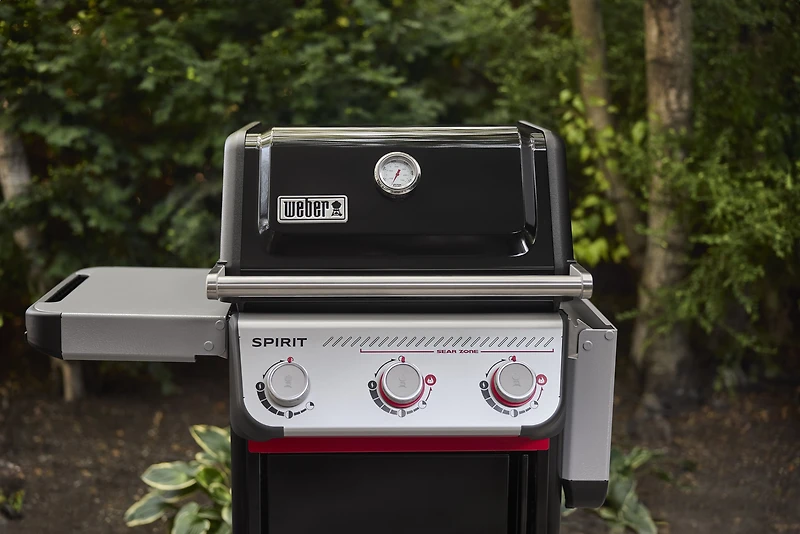 Spirit® E-325 Gas BBQ Grill (Natural Gas)