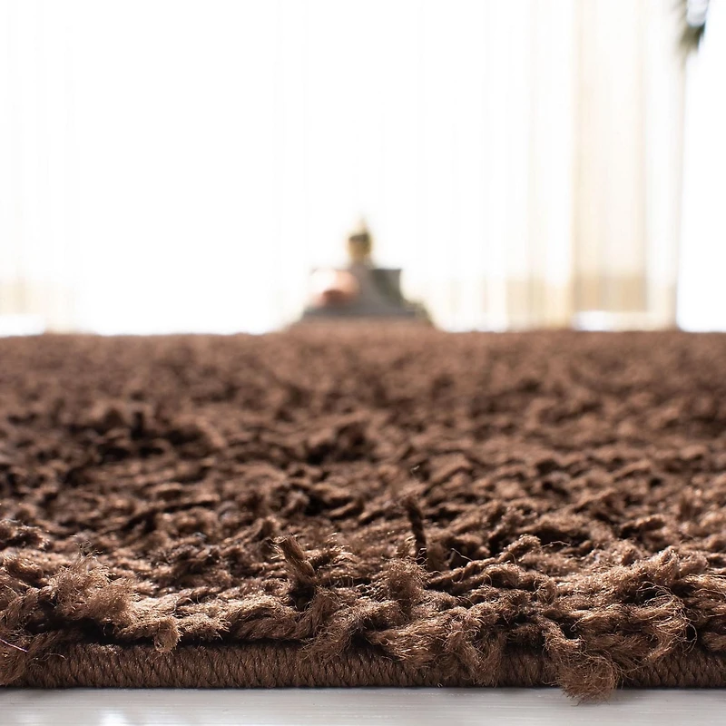 Safavieh Athens Solid Plush Shag Area Rug