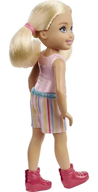 La poupée Chelsea Barbie et ses amis