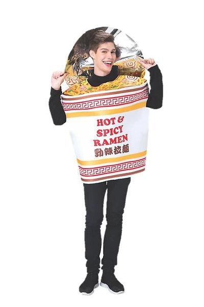 RAMEN CHAUD ET ÉPICÉ D’HALLOWEEN