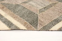 ECARPETGALLERY 4'11" x 7'9" Contemporary Cowhide Patchwork Handmade Area Rug for Living Room, Dining Room and Bedroom in Brown