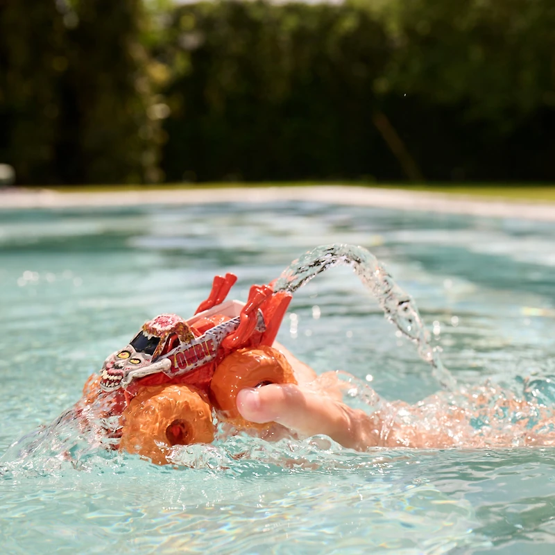 SwimWays, Monster Jam, Coffret Monstres Wave Sprayers, Grave Digger et Zombie, Coffret de 2 monster trucks, jouets de piscine pour enfants, accessoires pour fêtes au bord de la piscine, jouets Monter