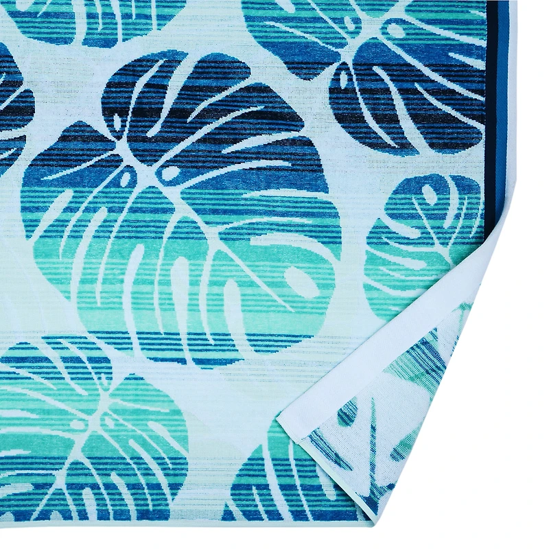HOMETRENDS Beach Towel