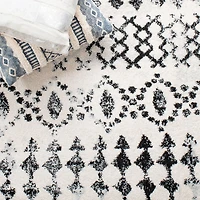 SAFAVIEH Tulum Herbert Distressed Southwestern Area Rug