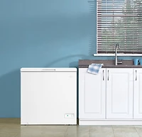 Danby DCF070A6WM Modèle carré de congélateur coffre de 7,0 pi3 DOE en Blanc