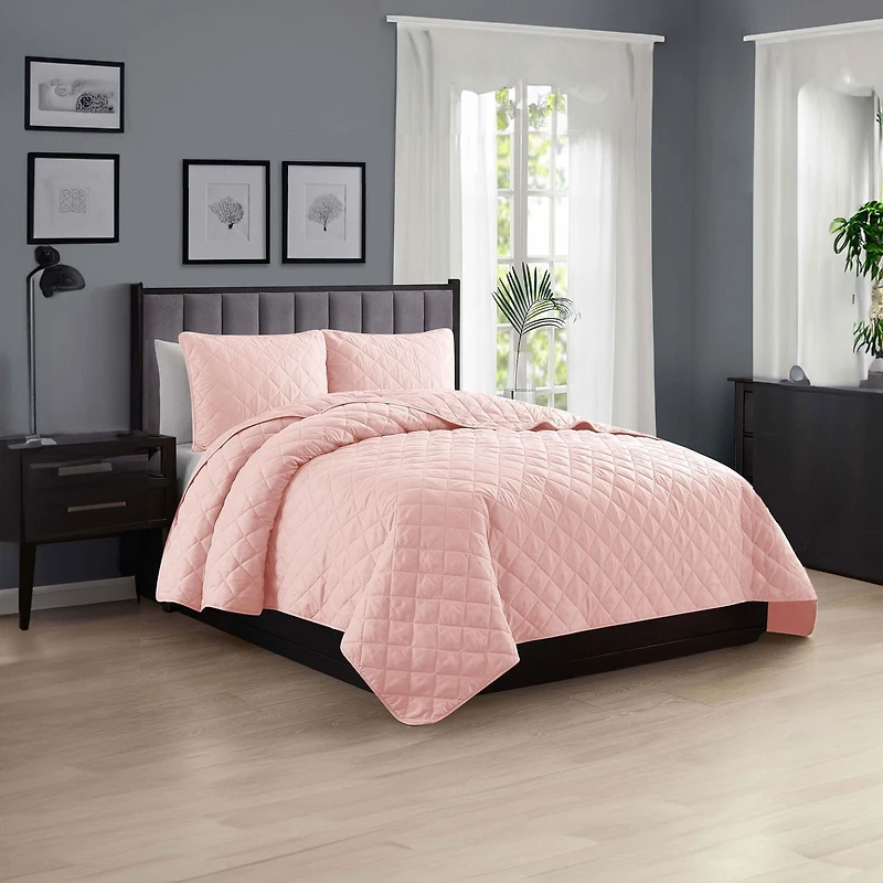 Swift Home Diamond Quilt Set