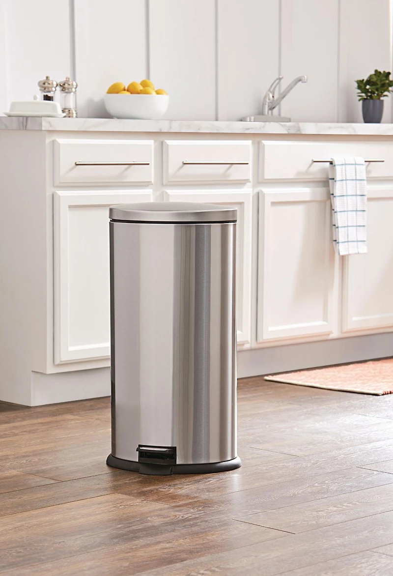 Hometrends 30 Litre Stainless Steel Pedal Bin, Oval, Oval/30 Litre