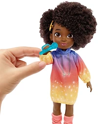 Poupée Karma Vedette de la chanson ​Karma’s World, chante 2 chansons, comprend des accessoires musicaux