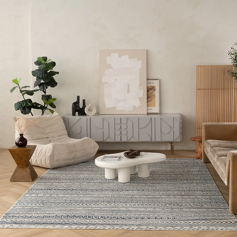 Rug Branch Havana Collection Traditional Distressed Area Rug.