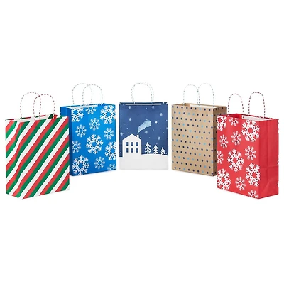 Assortiment de sacs-cadeaux Hallmark de Noël, paquet de 5 grands sacs (Rouges, verts et bleus)
